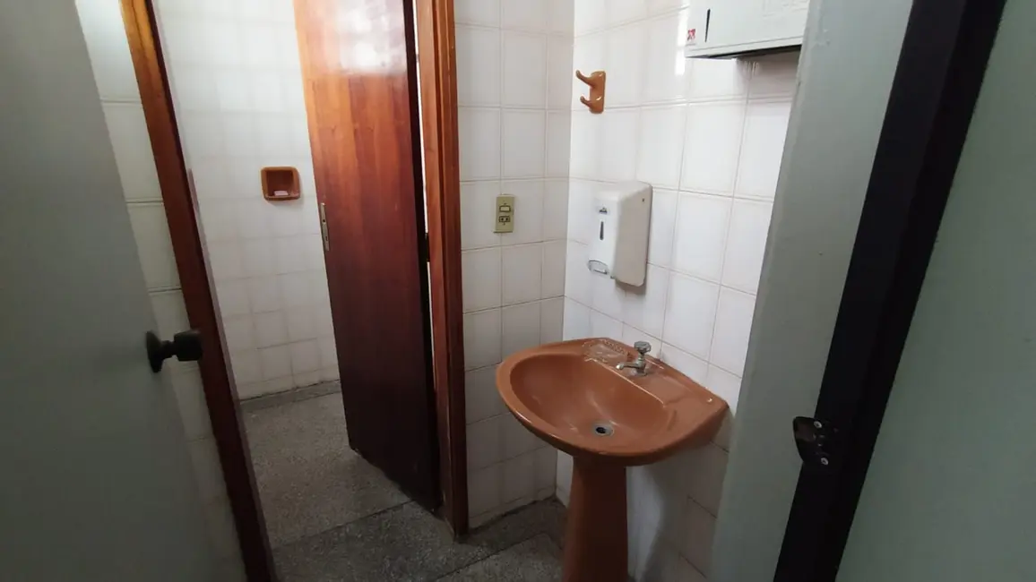 Foto 6 de Loja para alugar, 209m2 em Piracicaba - SP