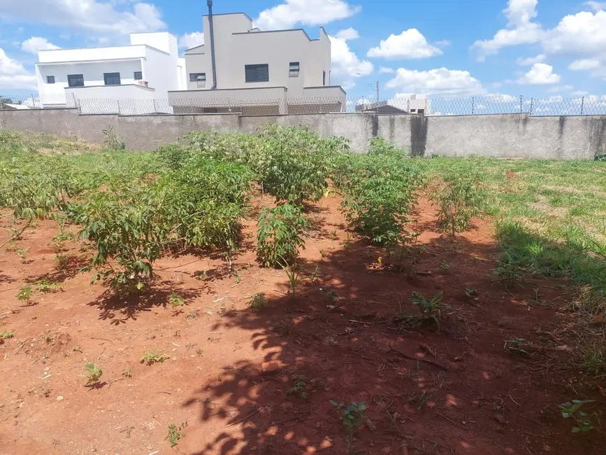 Foto 5 de Terreno / Lote à venda, 250m2 em Piracicaba - SP