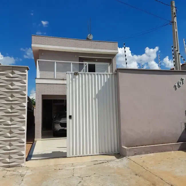 Foto 1 de Casa com 2 quartos à venda, 176m2 em Saltinho - SP