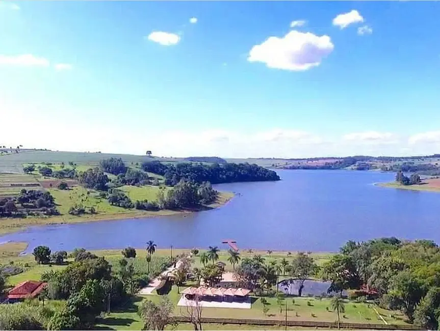 Sítio / Rancho com 3 quartos à venda, 1200m2 em Itai - SP - imagem 1 Foto 1 de Sítio / Rancho com 3 quartos à venda, 1200m2 em Itai - SP