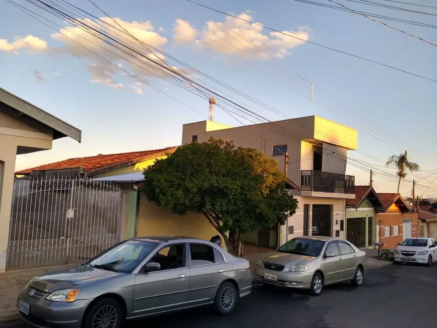 Casa com 3 quartos à venda, 360m2 em Piracicaba - SP - imagem 3 Foto 3 de Casa com 3 quartos à venda, 360m2 em Piracicaba - SP