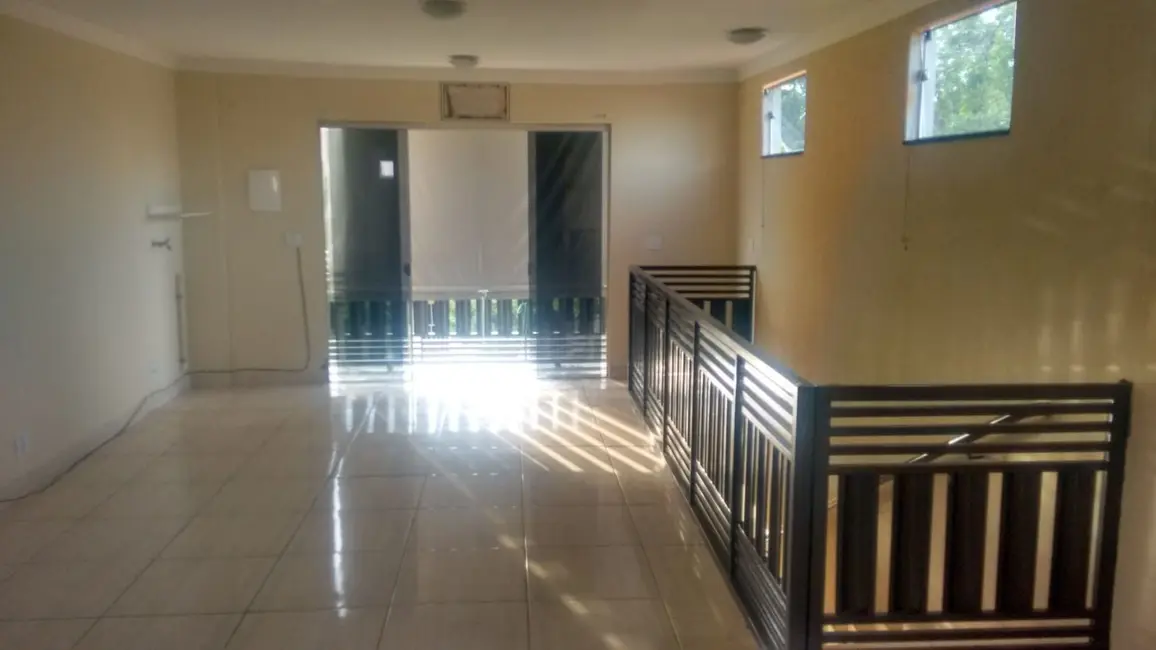 Casa com 3 quartos à venda, 360m2 em Piracicaba - SP - imagem 5 Foto 5 de Casa com 3 quartos à venda, 360m2 em Piracicaba - SP