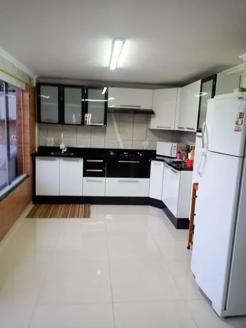 Casa com 3 quartos à venda, 170m2 em Piracicaba - SP - imagem 4 Foto 4 de Casa com 3 quartos à venda, 170m2 em Piracicaba - SP