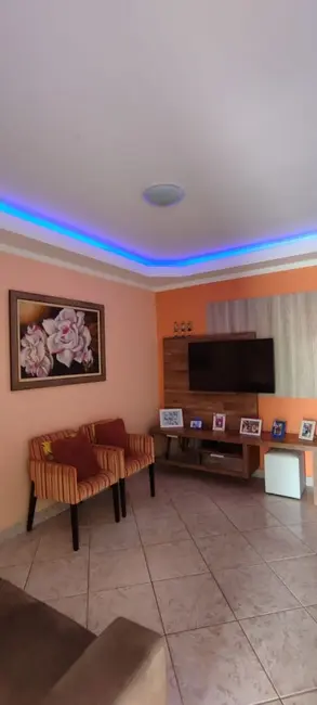 Casa com 3 quartos à venda, 162m2 em Charqueada - SP - imagem 6 Foto 6 de Casa com 3 quartos à venda, 162m2 em Charqueada - SP