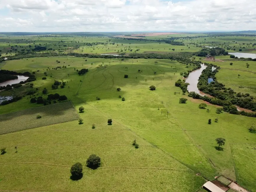 Foto 1 de Fazenda / Haras com 2 quartos à venda, 500m2 em Itaruma - GO