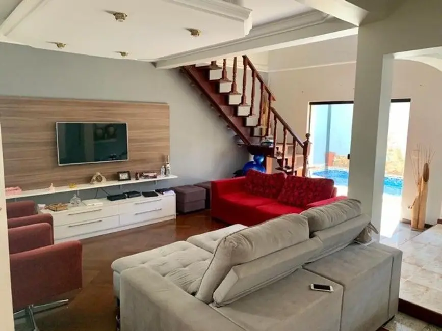 Foto 2 de Casa com 3 quartos à venda, 297m2 em Piracicaba - SP