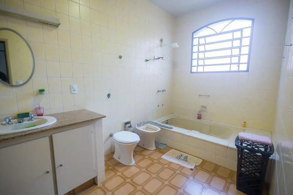 Casa com 4 quartos à venda, 430m2 em Piracicaba - SP - imagem 5 Foto 5 de Casa com 4 quartos à venda, 430m2 em Piracicaba - SP