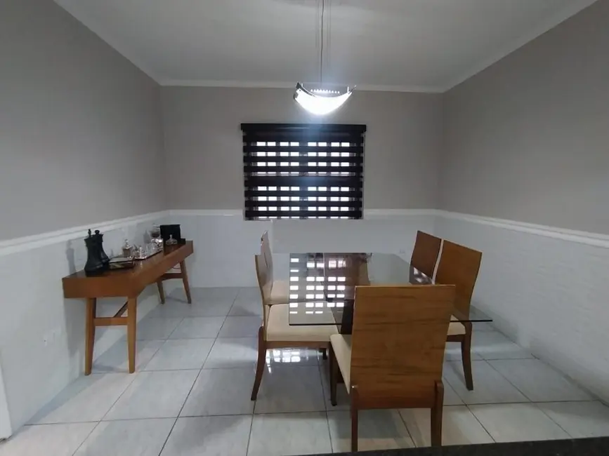 Casa com 3 quartos à venda, 147m2 em Piracicaba - SP - imagem 4 Foto 4 de Casa com 3 quartos à venda, 147m2 em Piracicaba - SP