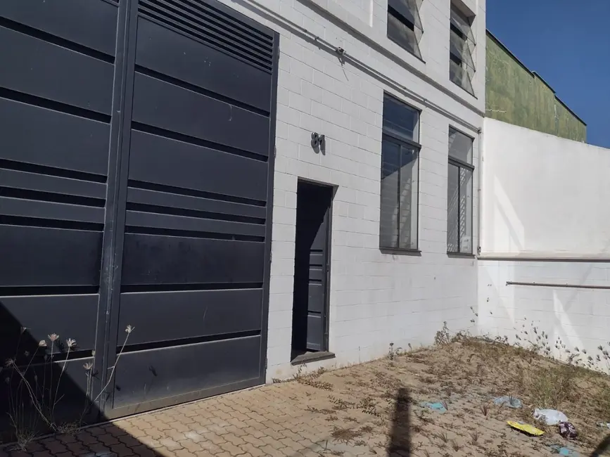 Loja para alugar, 355m2 em Piracicaba - SP - imagem 2 Foto 2 de Loja para alugar, 355m2 em Piracicaba - SP