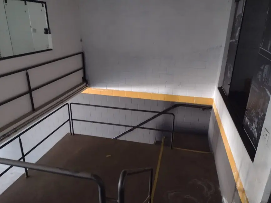 Loja para alugar, 355m2 em Piracicaba - SP - imagem 7 Foto 7 de Loja para alugar, 355m2 em Piracicaba - SP