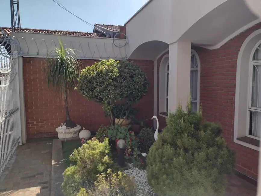 Foto 2 de Casa com 3 quartos à venda, 233m2 em Piracicaba - SP