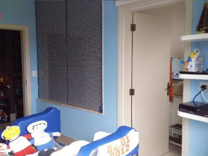 Foto 3 de Casa com 3 quartos à venda, 275m2 em Aguas De Sao Pedro - SP