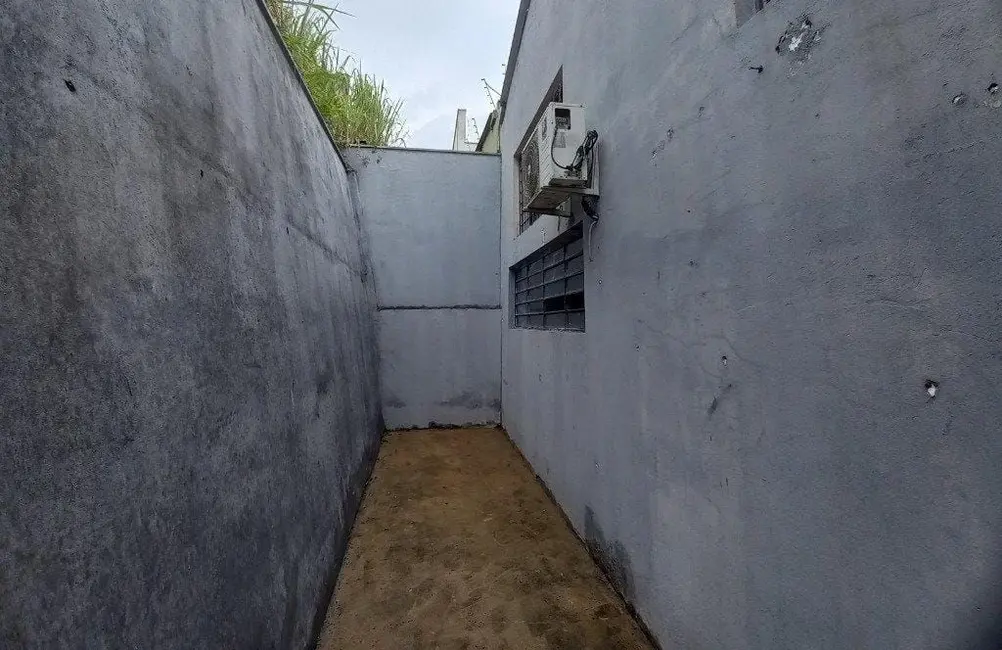 Armazém / Galpão para alugar, 220m2 em Piracicaba - SP - imagem 3 Foto 3 de Armazém / Galpão para alugar, 220m2 em Piracicaba - SP
