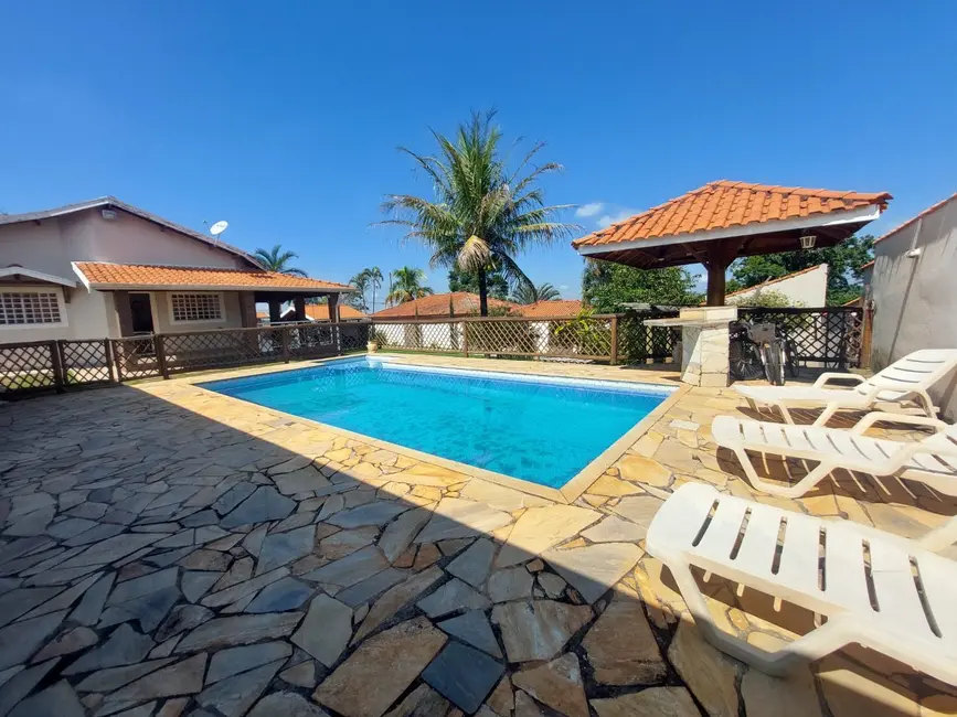 Foto 1 de Chácara com 3 quartos à venda, 280m2 em Sao Pedro - SP