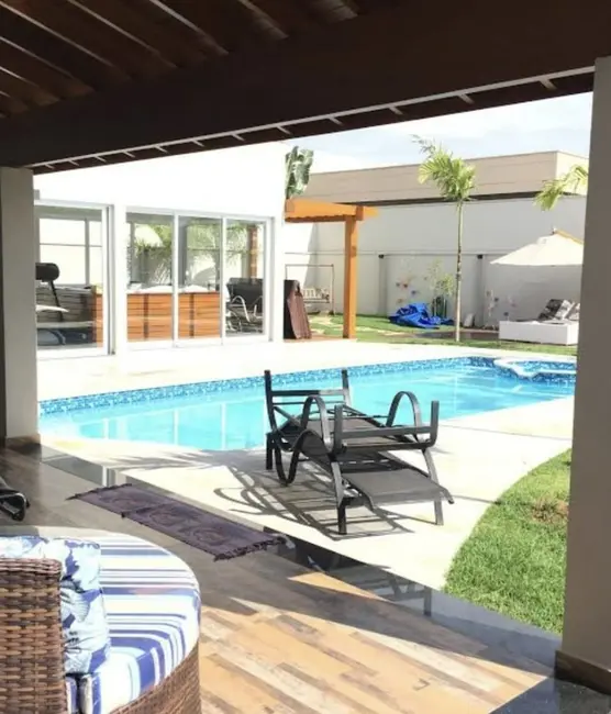 Foto 2 de Casa de Condomínio com 3 quartos à venda, 650m2 em Piracicaba - SP