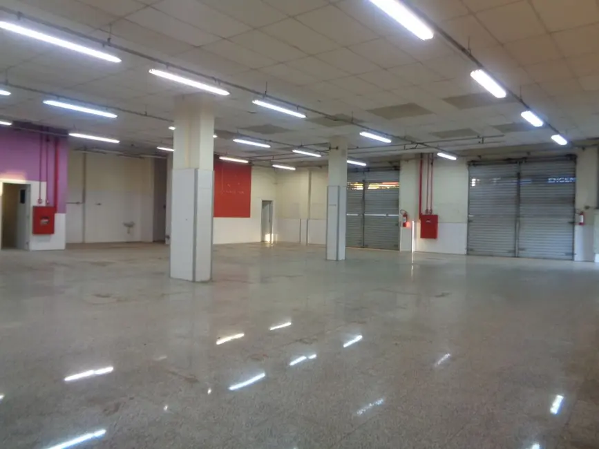 Loja para alugar, 660m2 em Piracicaba - SP - imagem 9 Foto 9 de Loja para alugar, 660m2 em Piracicaba - SP