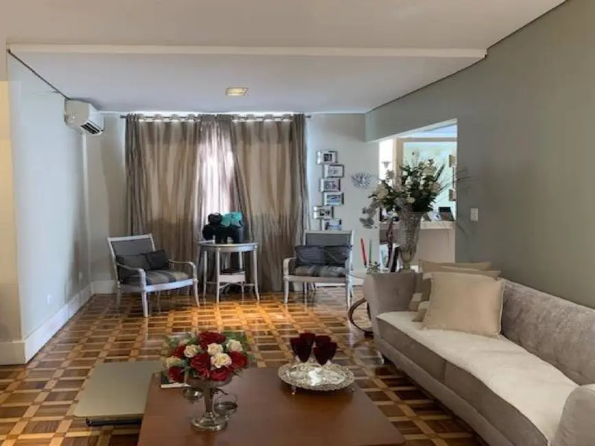 Casa com 4 quartos à venda, 256m2 em Piracicaba - SP - imagem 3 Foto 3 de Casa com 4 quartos à venda, 256m2 em Piracicaba - SP