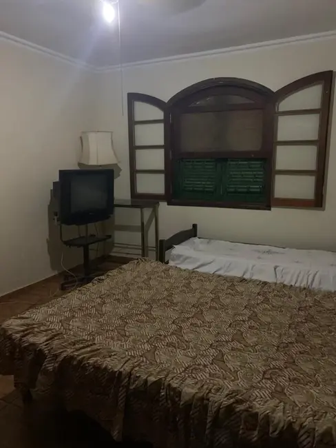 Foto 6 de Chácara com 5 quartos à venda, 350m2 em Aguas De Sao Pedro - SP
