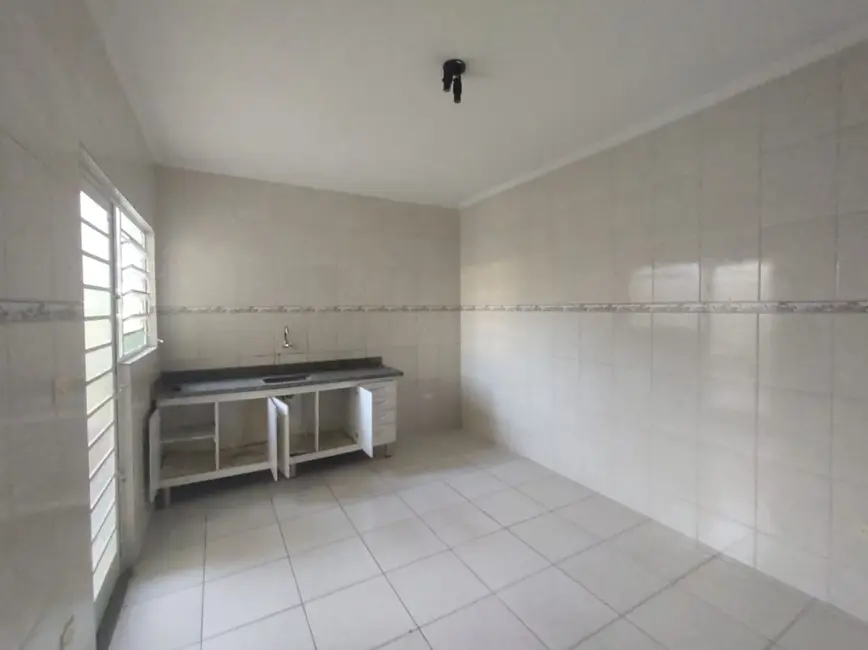 Foto 5 de Casa com 3 quartos para alugar, 108m2 em Piracicaba - SP