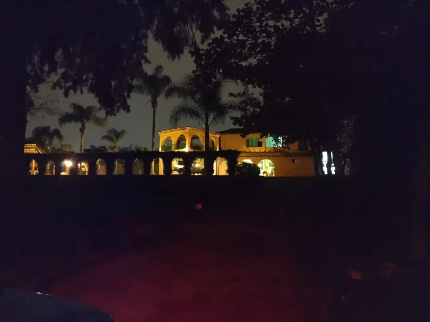 Chácara com 4 quartos à venda e para alugar, 560m2 em Piracicaba - SP - imagem 6 Foto 6 de Chácara com 4 quartos à venda e para alugar, 560m2 em Piracicaba - SP