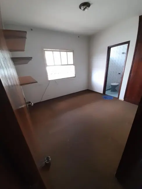 Casa com 3 quartos à venda, 254m2 em Piracicaba - SP - imagem 7 Foto 7 de Casa com 3 quartos à venda, 254m2 em Piracicaba - SP