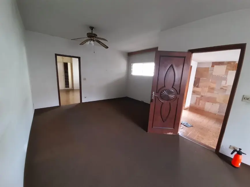 Casa com 3 quartos à venda, 254m2 em Piracicaba - SP - imagem 3 Foto 3 de Casa com 3 quartos à venda, 254m2 em Piracicaba - SP