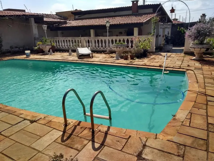 Foto 3 de Casa com 4 quartos à venda, 537m2 em Rio Das Pedras - SP