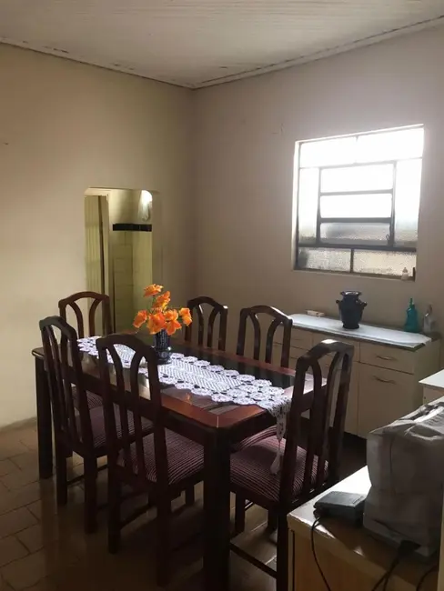 Casa com 2 quartos à venda, 152m2 em Piracicaba - SP - imagem 4 Foto 4 de Casa com 2 quartos à venda, 152m2 em Piracicaba - SP