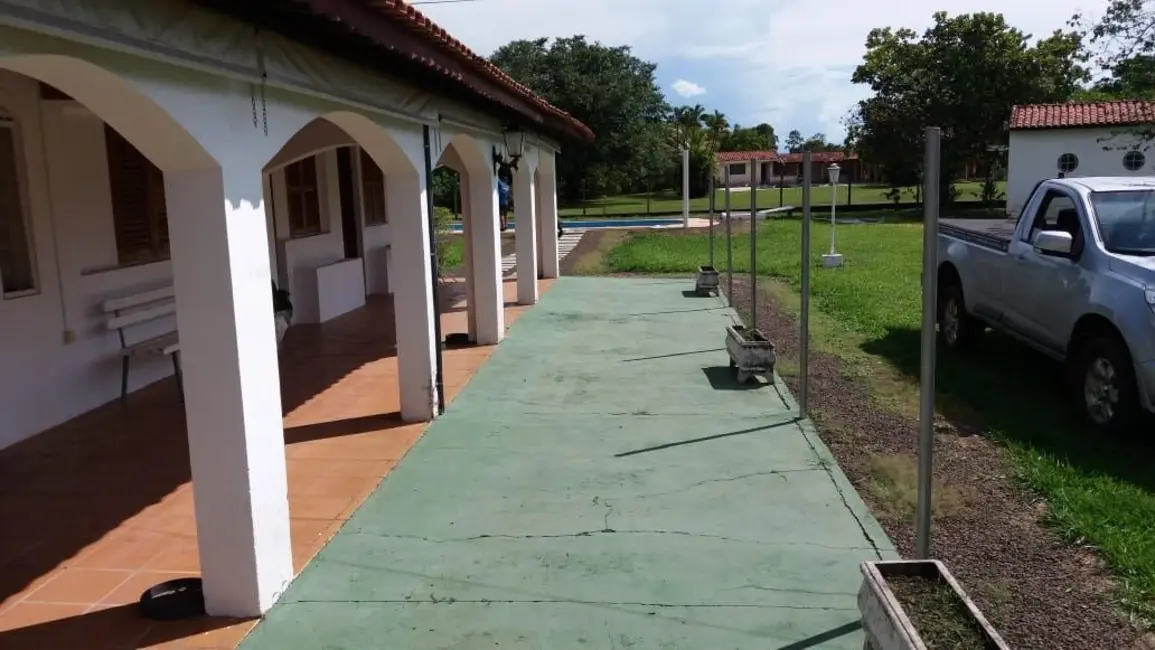 Foto 2 de Chácara com 2 quartos à venda, 175m2 em Sao Pedro - SP