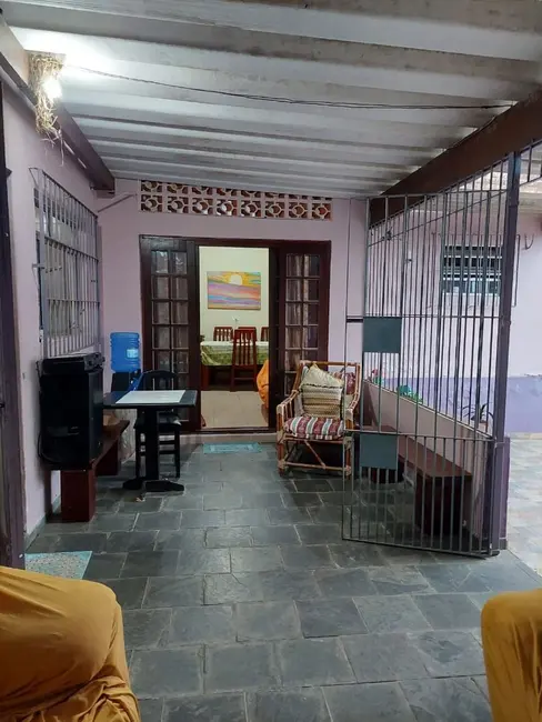 Casa com 3 quartos à venda, 97m2 em Peruibe - SP - imagem 2 Foto 2 de Casa com 3 quartos à venda, 97m2 em Peruibe - SP