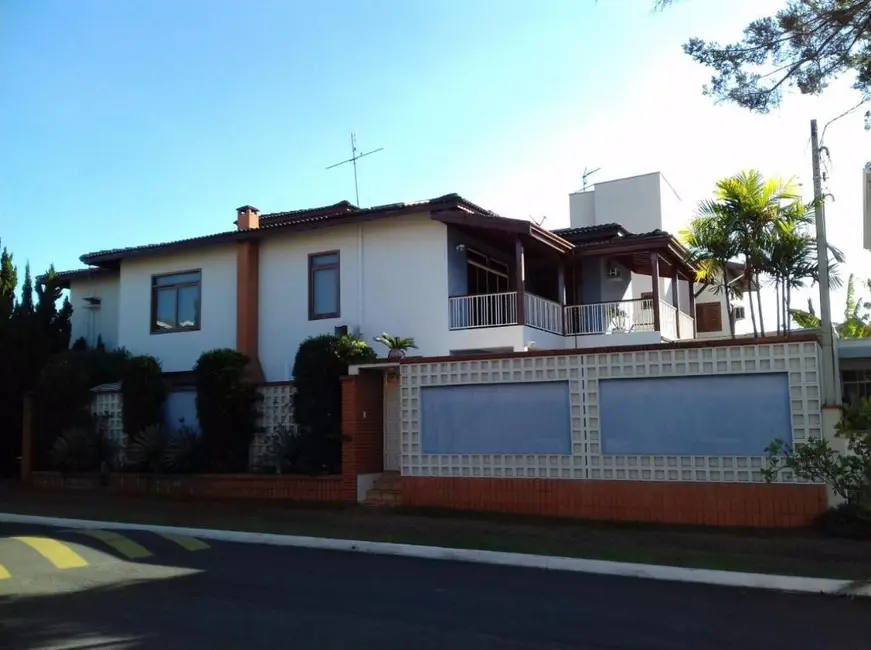 Foto 3 de Casa com 3 quartos à venda, 300m2 em Piracicaba - SP