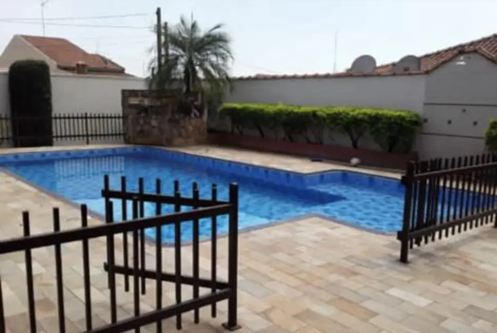 Foto 1 de Loja com 1 quarto à venda, 150m2 em Iracemapolis - SP