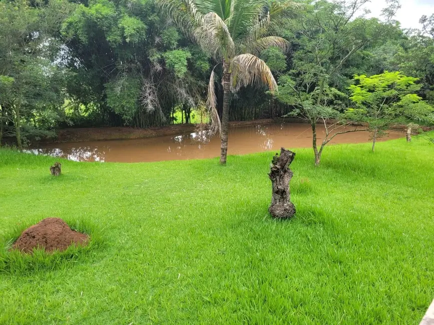 Foto 5 de Sítio / Rancho com 3 quartos à venda, 500m2 em Tatui - SP