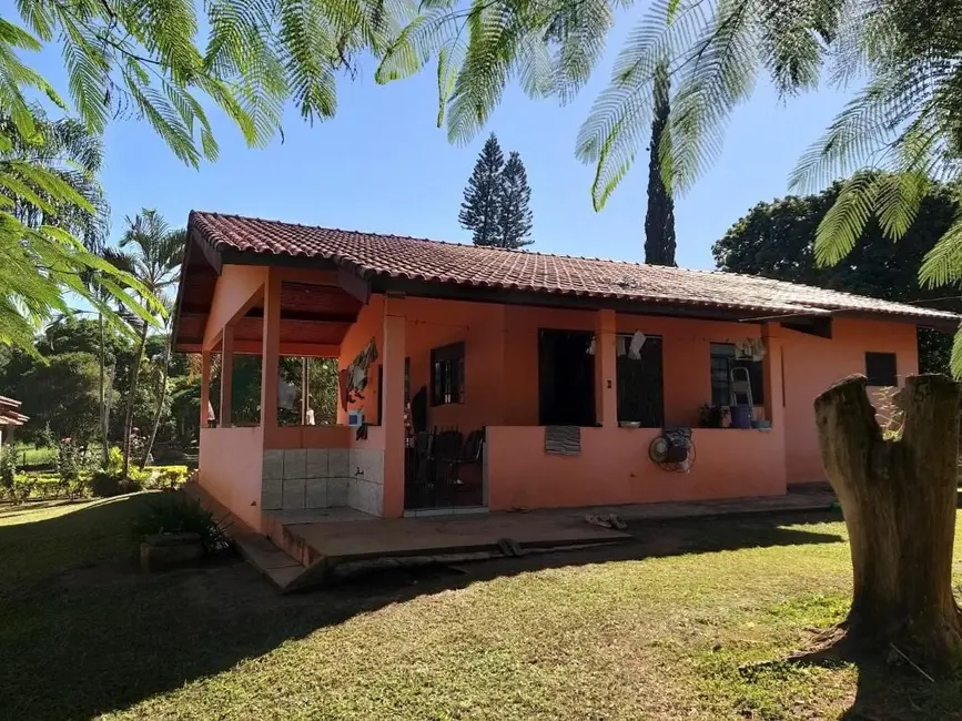 Foto 8 de Sítio / Rancho com 3 quartos à venda, 500m2 em Tatui - SP