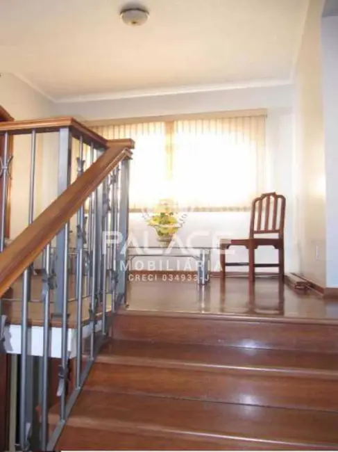 Casa com 3 quartos à venda, 250m2 em Piracicaba - SP - imagem 2 Foto 2 de Casa com 3 quartos à venda, 250m2 em Piracicaba - SP