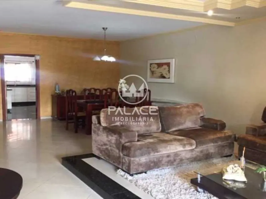Foto 1 de Casa com 3 quartos à venda, 257m2 em Piracicaba - SP