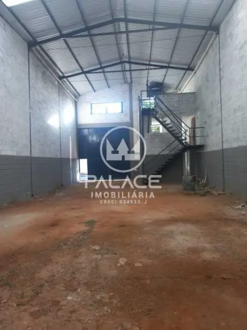 Foto 2 de Loja para alugar, 250m2 em Piracicaba - SP