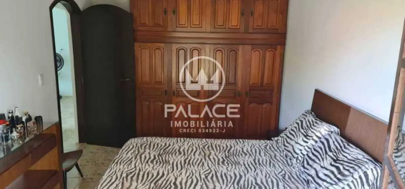 Casa com 4 quartos à venda, 360m2 em Peruibe - SP - imagem 9 Foto 9 de Casa com 4 quartos à venda, 360m2 em Peruibe - SP