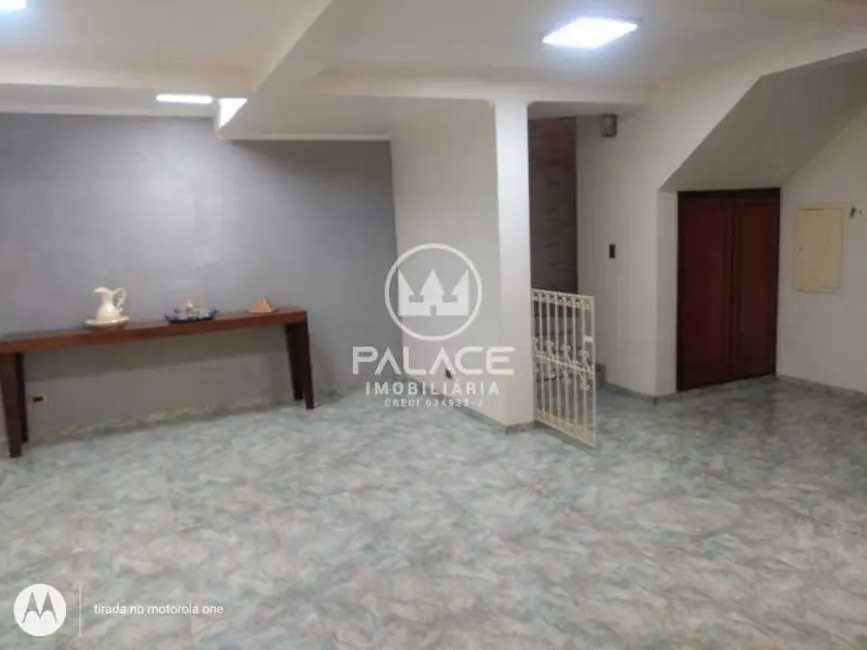Casa com 4 quartos à venda, 230m2 em Piracicaba - SP - imagem 4 Foto 4 de Casa com 4 quartos à venda, 230m2 em Piracicaba - SP