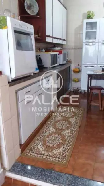 Foto 5 de Casa com 4 quartos à venda, 250m2 em Sao Pedro - SP