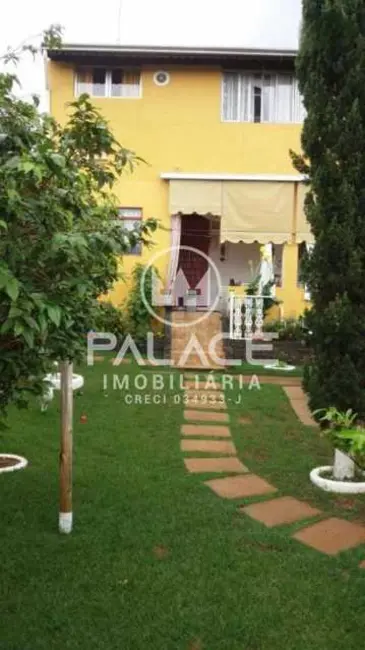 Foto 3 de Casa com 4 quartos à venda, 250m2 em Sao Pedro - SP