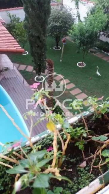 Foto 1 de Casa com 4 quartos à venda, 250m2 em Sao Pedro - SP