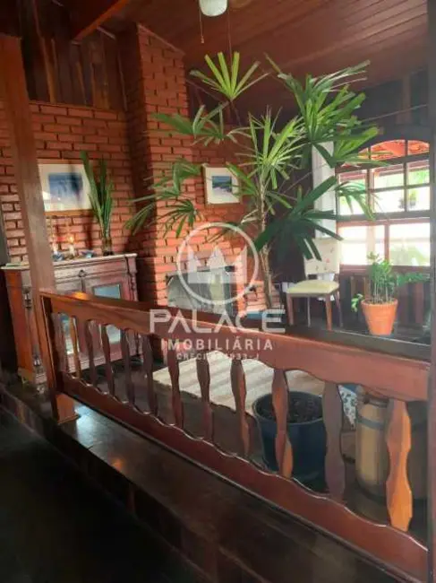 Casa com 3 quartos à venda, 300m2 em Aguas De Sao Pedro - SP - imagem 3 Foto 3 de Casa com 3 quartos à venda, 300m2 em Aguas De Sao Pedro - SP