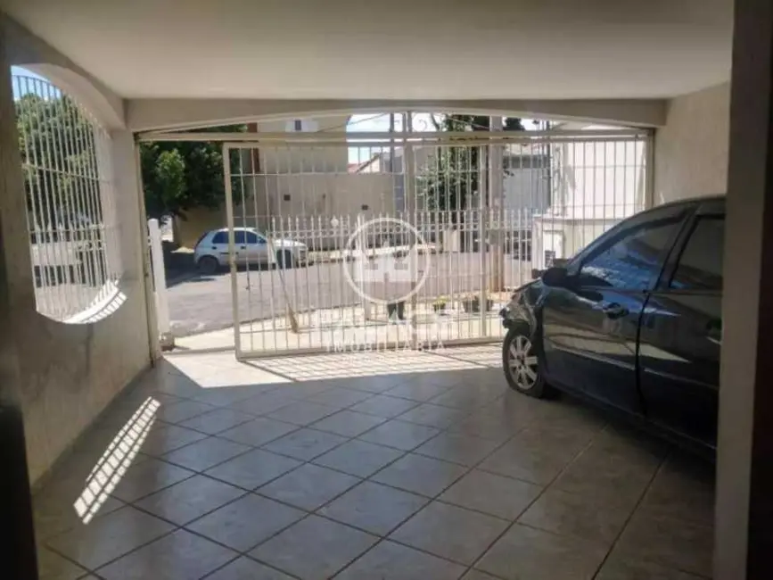 Casa com 3 quartos à venda, 172m2 em Piracicaba - SP - imagem 3 Foto 3 de Casa com 3 quartos à venda, 172m2 em Piracicaba - SP