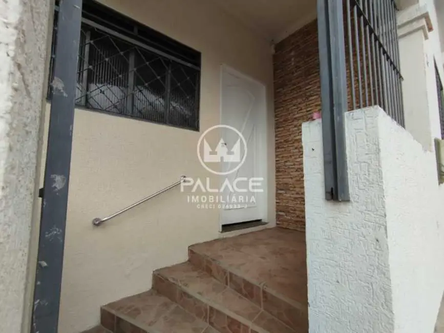 Foto 2 de Casa Comercial com 2 quartos para alugar, 70m2 em Piracicaba - SP