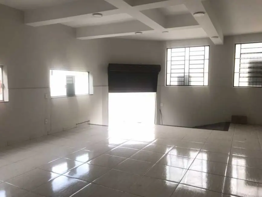 Foto 2 de Loja para alugar, 121m2 em Piracicaba - SP