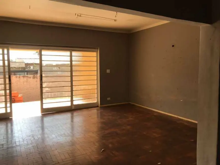 Foto 2 de Casa com 3 quartos para alugar, 160m2 em Piracicaba - SP