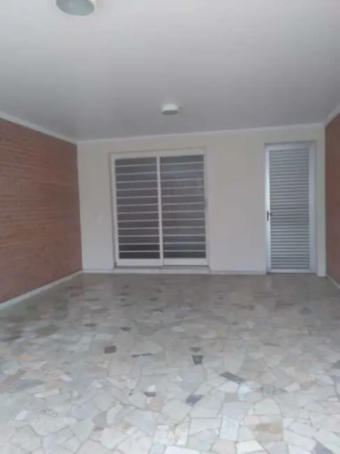 Foto 2 de Casa Comercial com 4 quartos à venda e para alugar, 226m2 em Piracicaba - SP