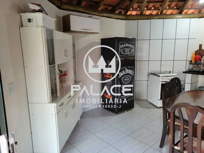 Foto 2 de Casa com 1 quarto à venda, 155m2 em Sao Pedro - SP