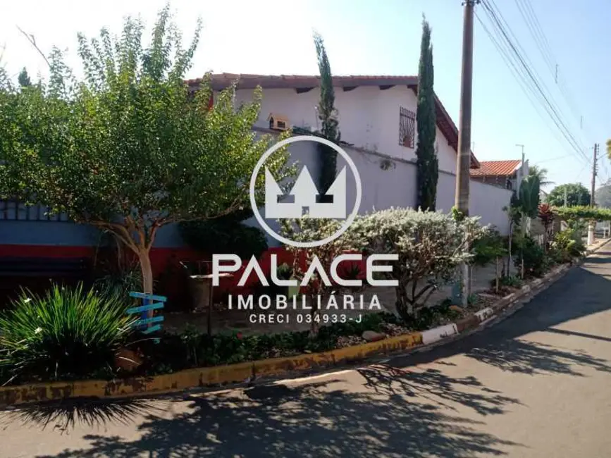 Foto 1 de Casa com 3 quartos à venda, 175m2 em Sao Pedro - SP